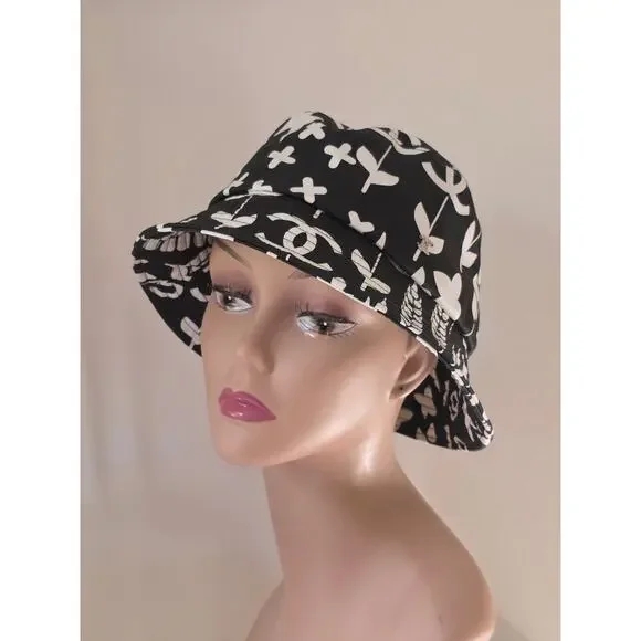 Chanel Black Interlocking CC Printed bucket hat M sz